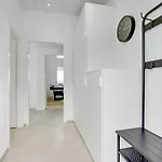 Constantin - 500m From The Sea By Interhome בית נופש