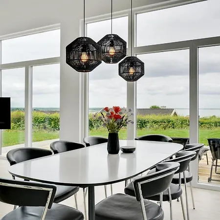 Constantin - 500m From The Sea By Interhome Nyaraló