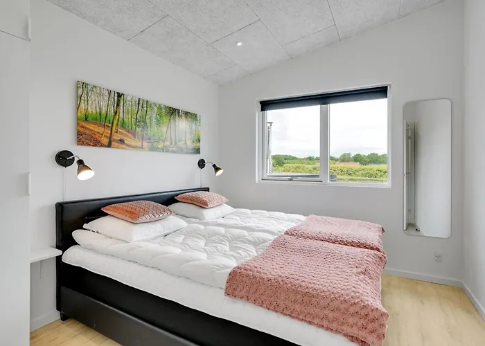 Constantin - 500m From The Sea By Interhome Sjolund